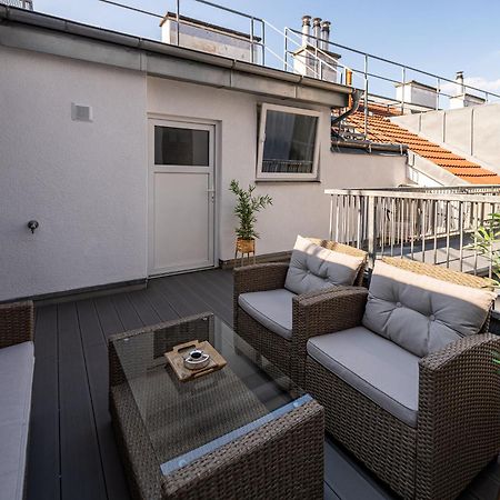 Apartment With Balcony Near Augarten Viena Exterior foto